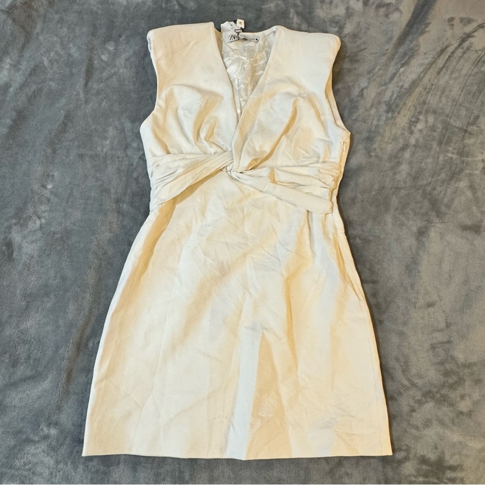 Zara Elegant Cream Twist-Front Mini Dress

#1374